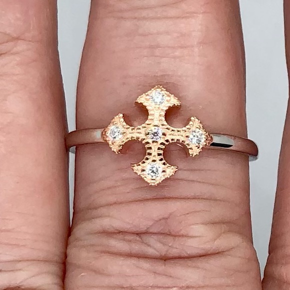 Moissanite Cross 925 Ring - Picture 3 of 3